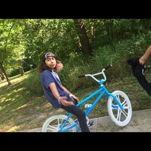 Meet your Posher, Favian